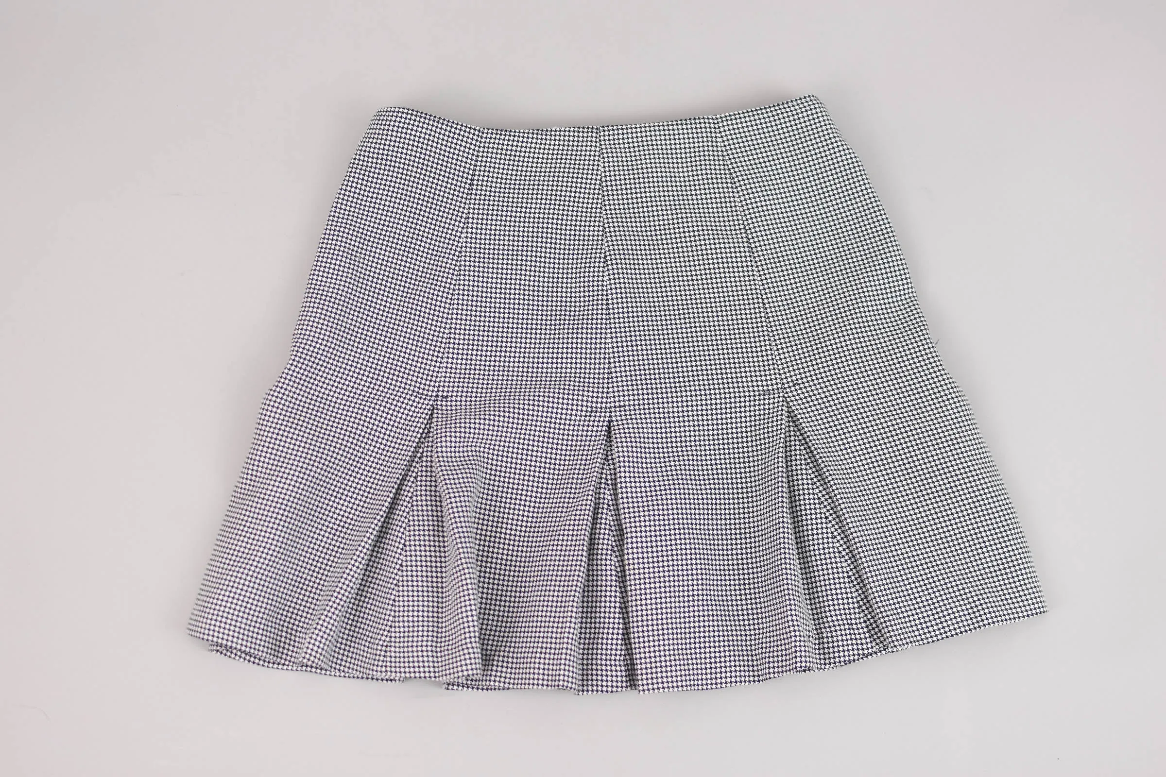 90s High Waisted Pleated Plaid Navy Blue Mini Skirt, 28" Waist