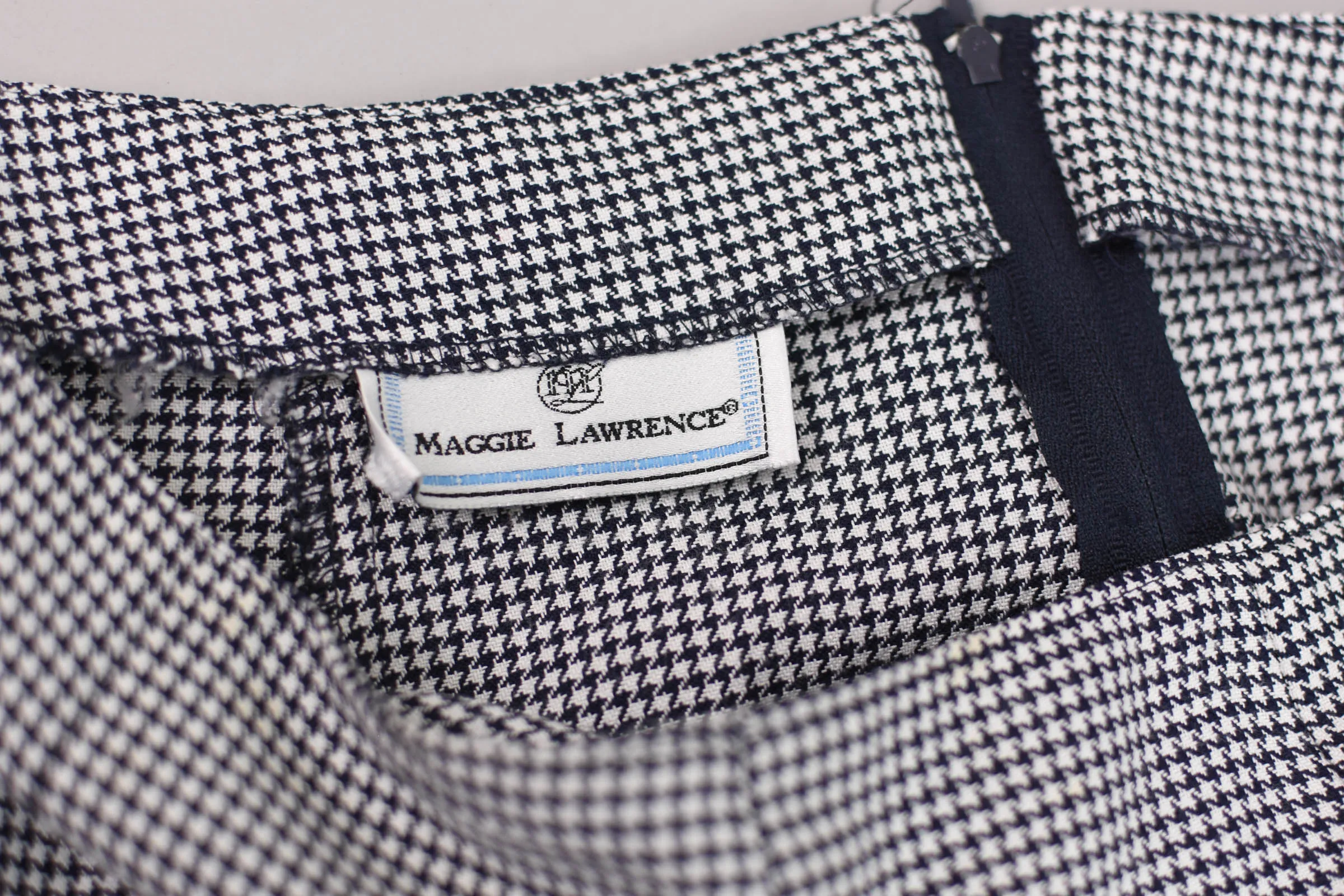 90s High Waisted Pleated Plaid Navy Blue Mini Skirt, 28" Waist