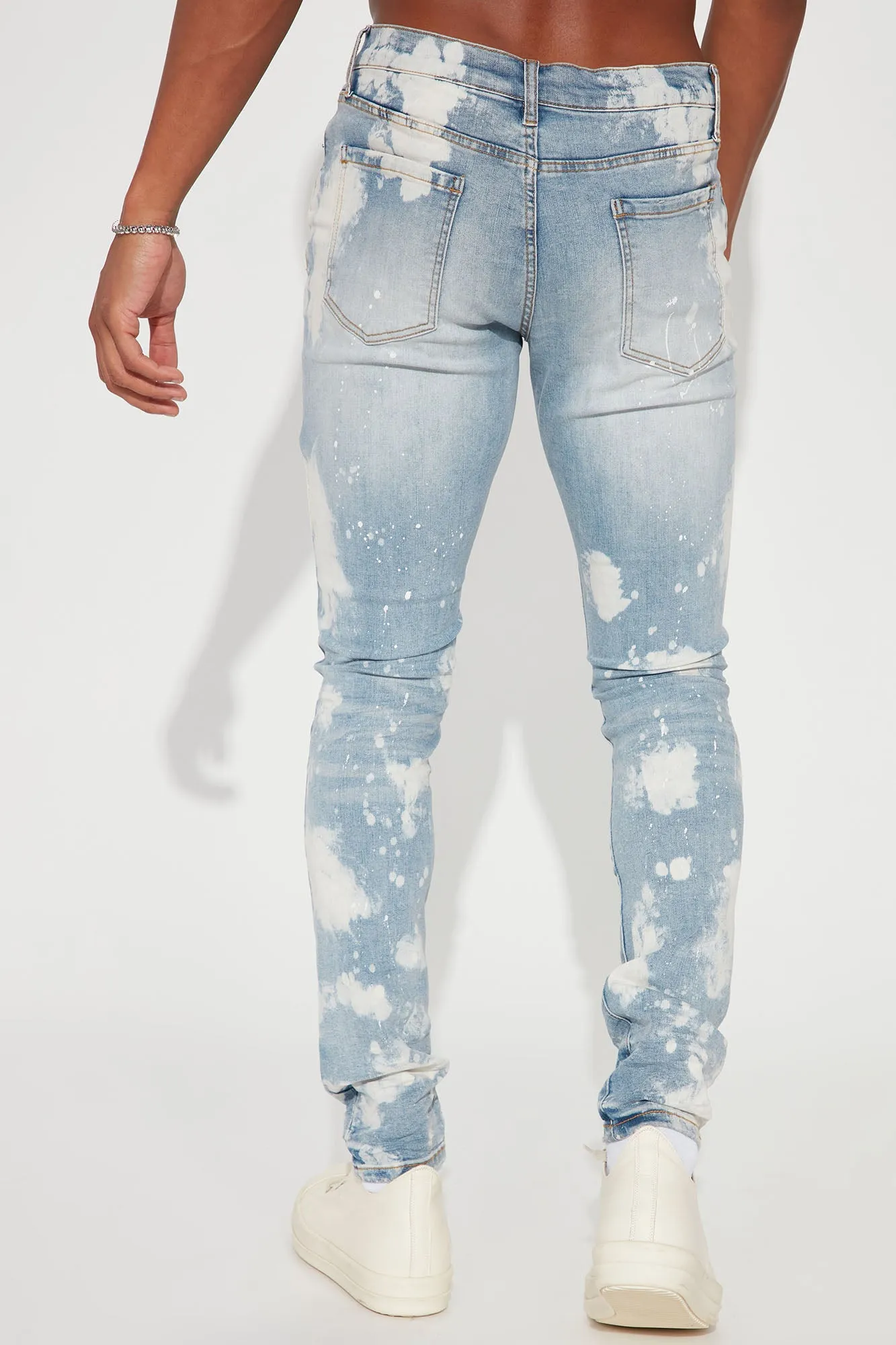 Bleach Spotted Ripped Knee Stacked Skinny Jeans - Light Wash