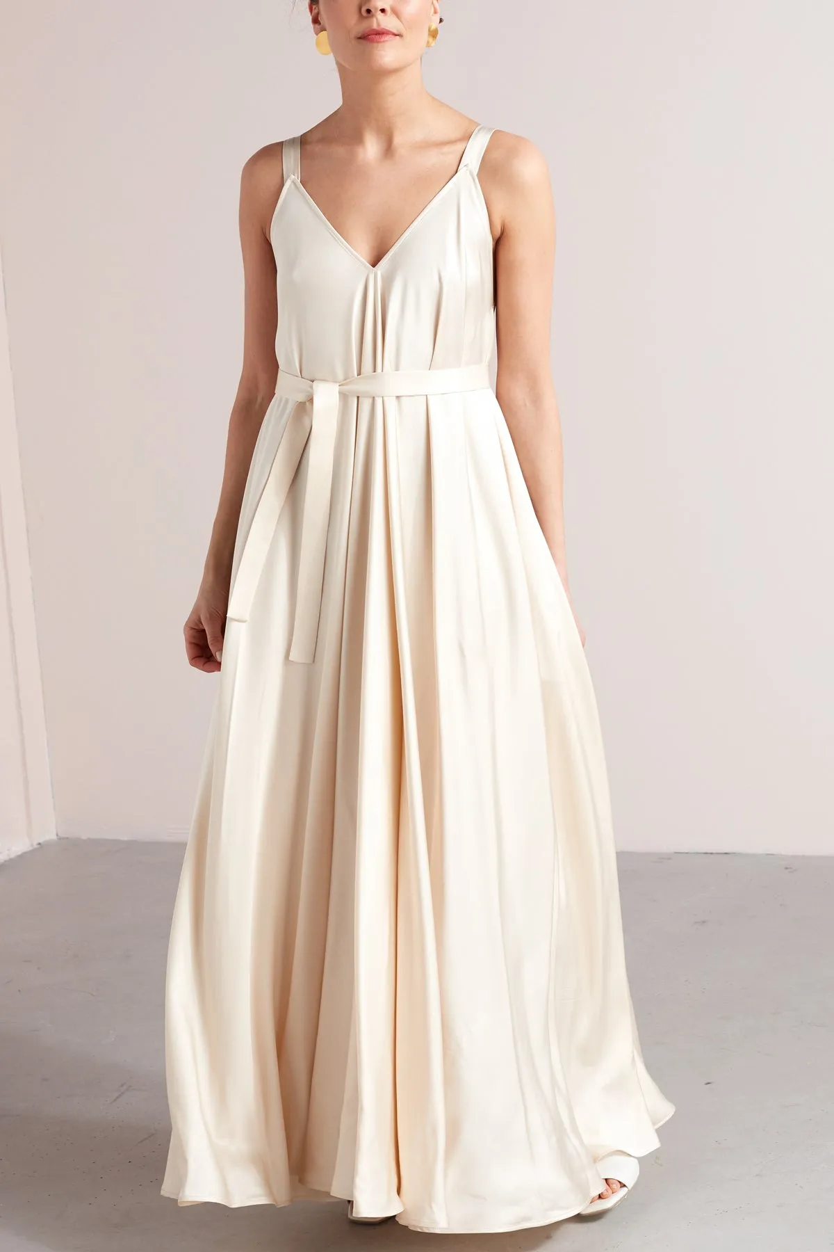 MALIA fluttering maxi dress in bronze
