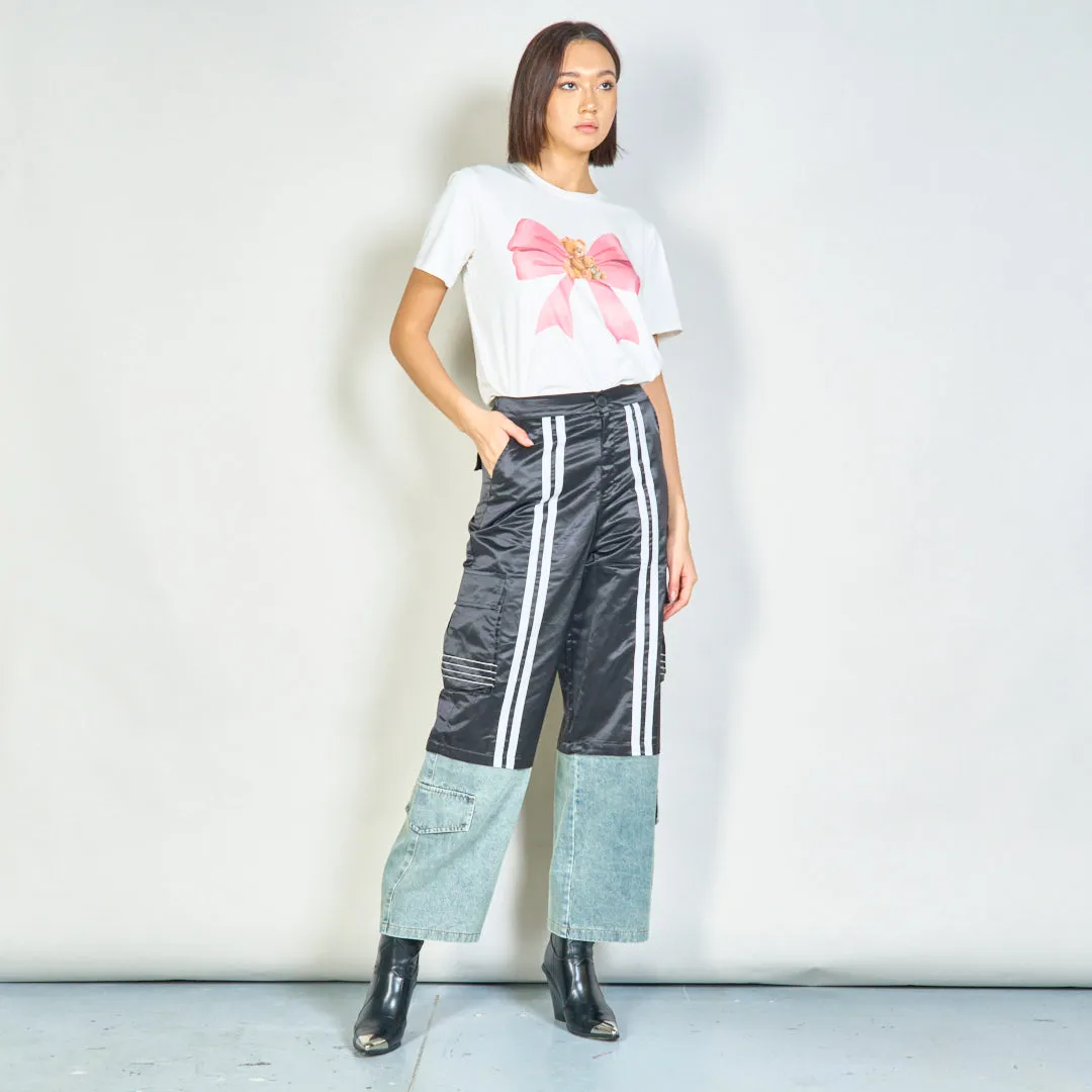 Two-tone cargo pants with sporty stripes wholesale