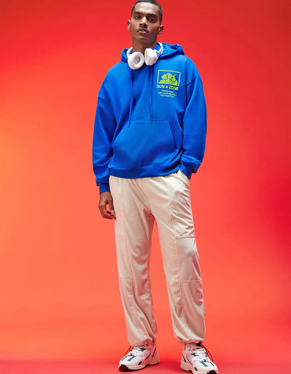 Veirdo in Blue: Men's Hooded Neck Hoodie
